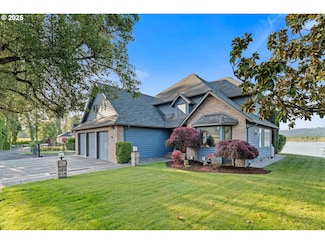 954 S A St, Washougal, WA 98671