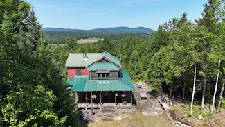 200 Old Farm Rd, West Burke, VT 05871
