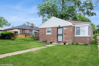 12529 S Loomis St, Calumet Park, IL 60827