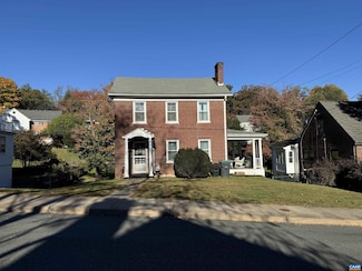 711 Cargil Ln, Charlottesville, VA 22902