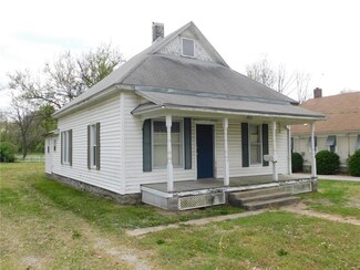 203 W Quincy St, Pittsburg, KS 66762