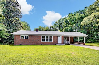 1303 Uwharrie St, Asheboro, NC 27203