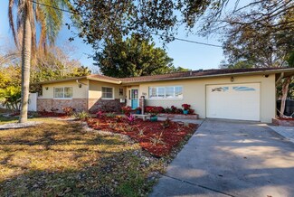 110 92nd Ave NE, Saint Petersburg, FL 33702