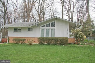 2612 Bowling Green Dr, Vienna, VA 22180