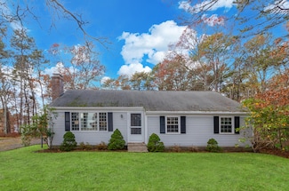 607 W Yarmouth Rd, West Yarmouth, MA 02673