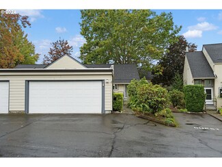 445 NE Village Squire Ave Unit 2, Gresham, OR 97030