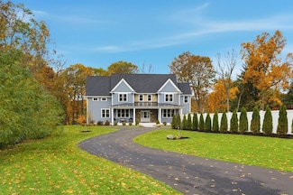 4 Chatham Ln, Danvers, MA 01923