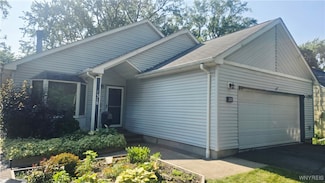 318 Ivyhurst Rd N, Buffalo, NY 14226
