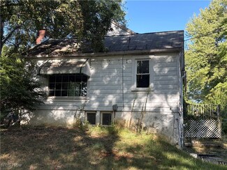 3924 Homestead Rd, Ravenna, OH 44266