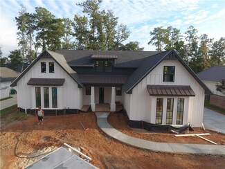 1649 Ox Bow Ln, Covington, LA 70433