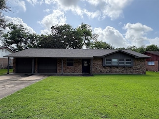 609 Sycamore St, Lake Jackson, TX 77566