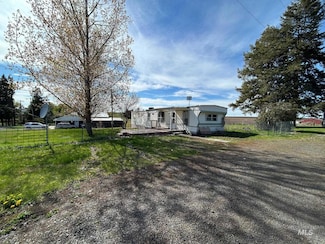 516 N 1st Ave, Craigmont, ID 83523
