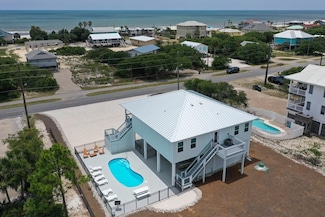 941 W Gulf Beach Dr, Eastpoint, FL 32328