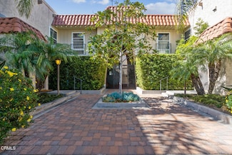 8025 Redlands St, Playa Del Rey, CA 90293