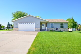 625 7th St NW, Richmond, MN 56368