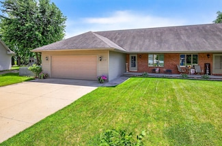 2145 Gateway Place, Neenah, WI 54956