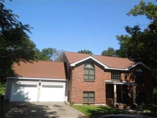 28 Glendower St, Avon, MA 02322