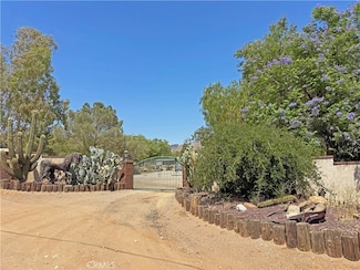 35728 Beauty Vista Ln, Santa Clarita, CA 91390