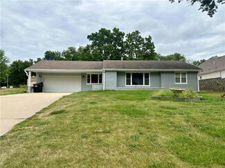 2011 S Lees Summit Rd, Independence, MO 64050