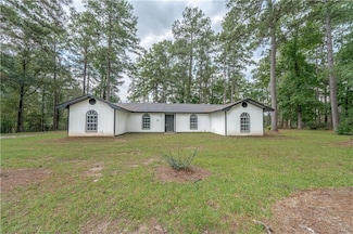 230 Oakwood Ln, Pineville, LA 71360