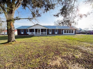 74 Freedom Ln, Winchester, TN 37398