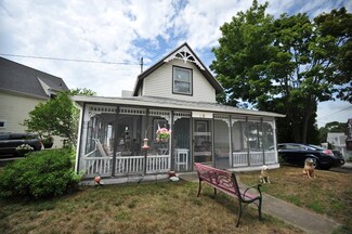 65 Longwood Ave, Wareham, MA 02571
