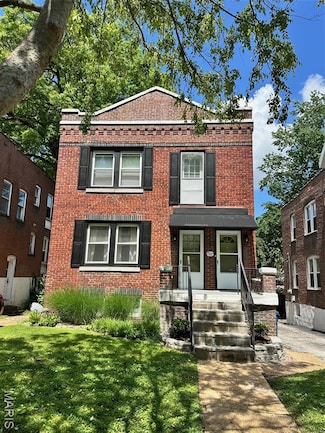 7727 Arthur Ave, Saint Louis, MO 63117