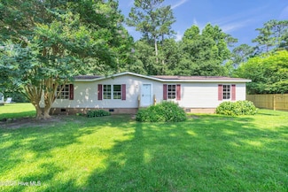 120 Bellhammon Forest Dr, Rocky Point, NC 28457