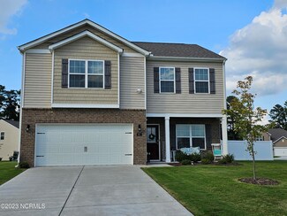 961 Allen Park Ln, Ayden, NC 28513