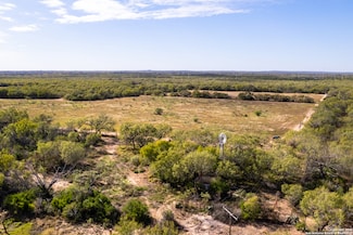 7 Fm 1581, Pearsall, TX 78061