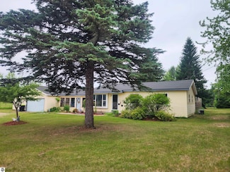 1640 M 72 E, Kalkaska, MI 49646