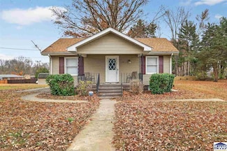 2692 E Dexter Ave, Terre Haute, IN 47805