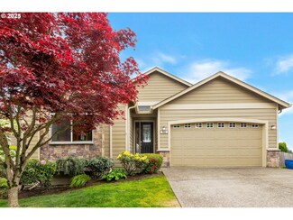 766 W W St, Washougal, WA 98671