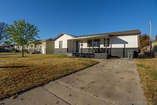 330 S 45th Ave W, Tulsa, OK 74127