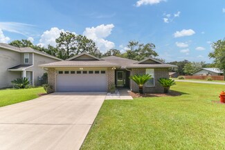 73 10th St, Shalimar, FL 32579
