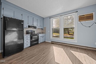 51 W Washington St, Coats, NC 27521