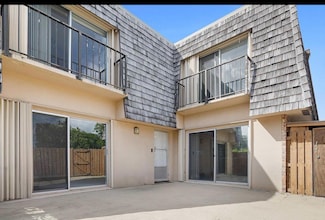 2717 SE 27th Way, Boynton Beach, FL 33435