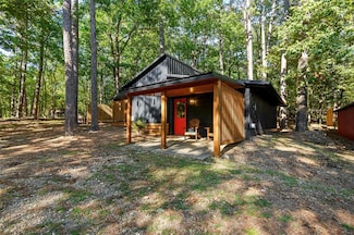 659 Chinook Rd, Broken Bow, OK 74728