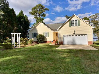 71 Sparrow Bay Ln, Blounts Creek, NC 27814