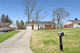 126 S Patton Dr, Coraopolis, PA 15108