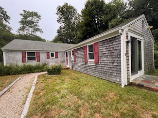 59 Hope Ln, Dennis, MA 02638