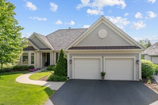 1719 Tall Pine Way, Libertyville, IL 60048