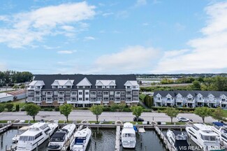 917 W Savidge St Unit 6, Spring Lake, MI 49456