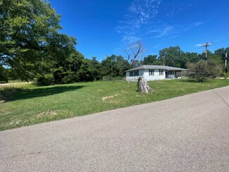 103 Selby Ln, Delaplaine, AR 72425