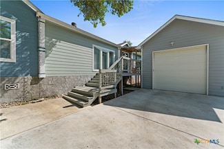 1512 Deer Run Pass, Canyon Lake, TX 78133