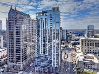 333 W Trade St Unit 1903, Charlotte, NC 28202