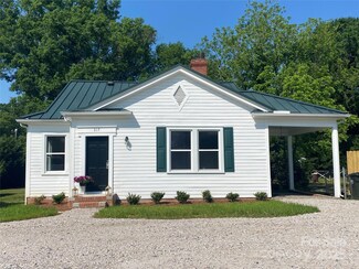 317 Kings Mountain St, York, SC 29745