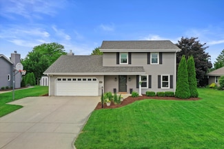 W163N10515 Ridgeview Ln, Germantown, WI 53022