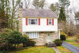 92 Elmcrest Dr, Dallas, PA 18612