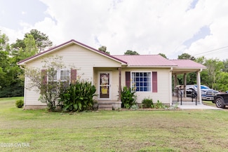 47 Peace Chapel Rd, Scotts Hill, TN 38374